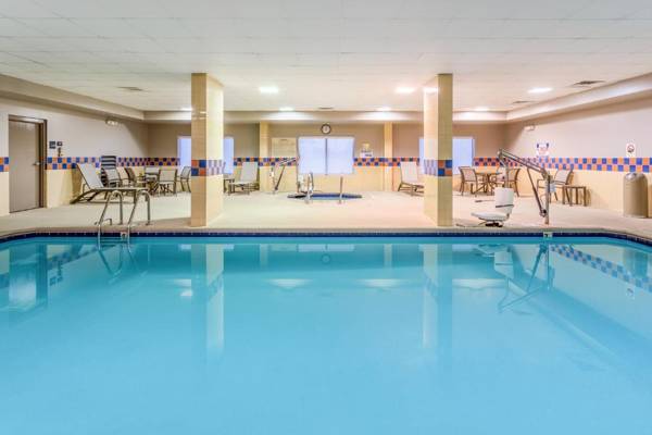 Hampton Inn & Suites Chicago - Libertyville