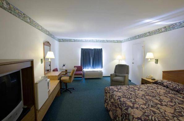 Workspace - America's Best Value Inn Litchfield