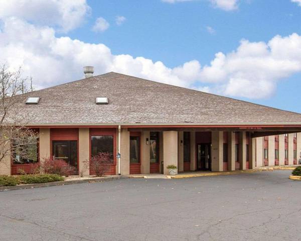 Quality Inn Macomb near University Area