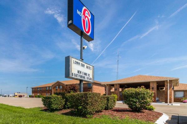 Motel 6-Marion IL