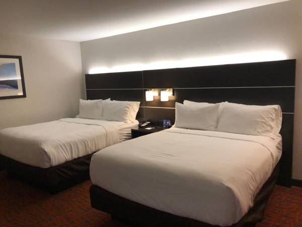 Holiday Inn Express Metropolis an IHG Hotel