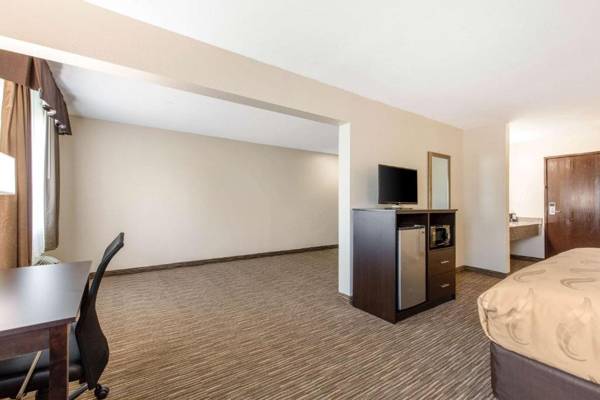 Quality Inn & Suites Metropolis I-24