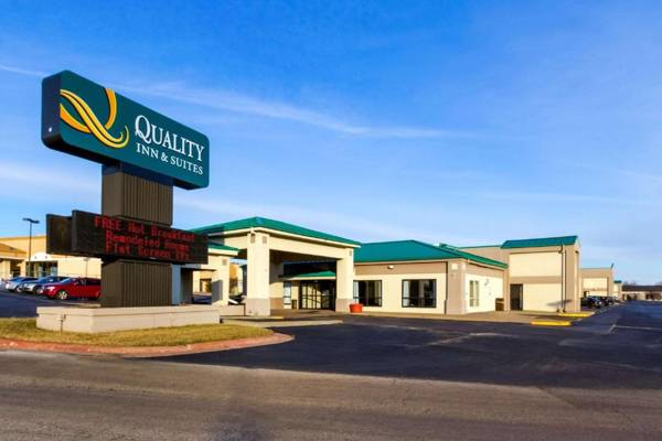 Quality Inn & Suites Moline - Quad Cities