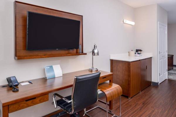 Workspace - Four Points By Sheraton Mount Prospect O’Hare