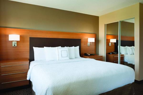 TownePlace Suites by Marriott Chicago Naperville