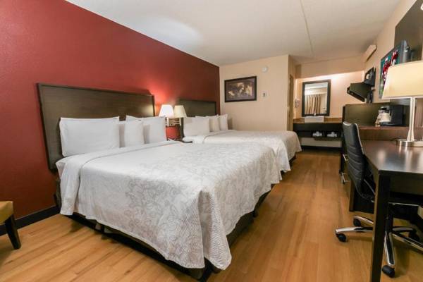 Workspace - Red Roof Inn PLUS+ Chicago - Naperville