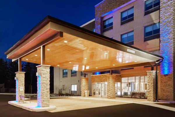 Holiday Inn Express & Suites Chicago North Shore - Niles an IHG Hotel