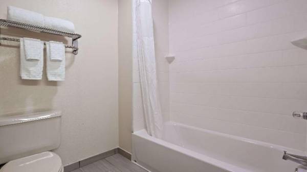 Regency Inn and Suites