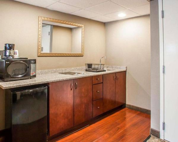 Quality Inn & Suites Orland Park - Chicago