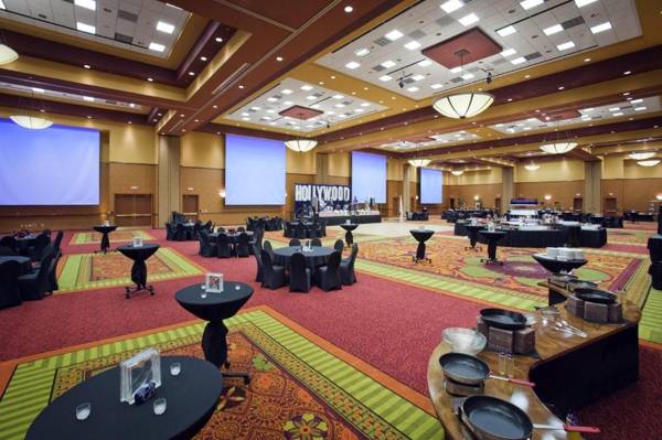 Embassy Suites East Peoria Hotel and Riverfront Conference Center