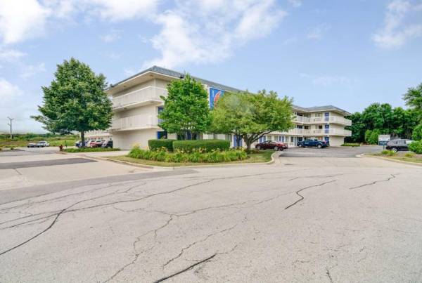 Motel 6-Rolling Meadows IL - Chicago Northwest