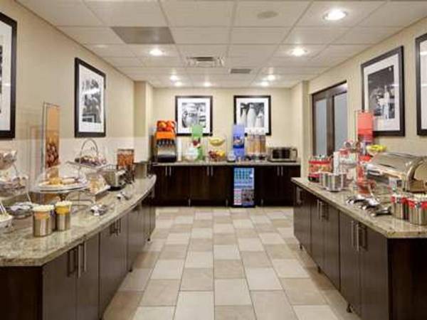 Hampton Inn & Suites Chicago/Saint Charles