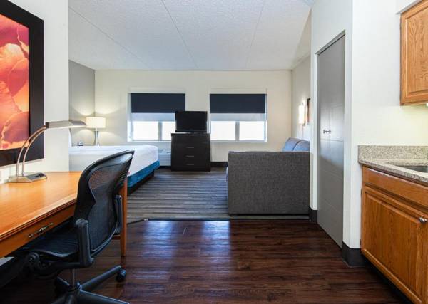 Workspace - Hyatt House Chicago Schaumburg