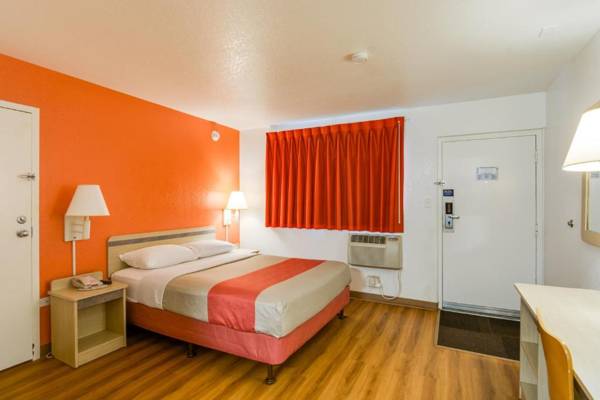 Motel 6-Schiller Park IL - Chicago O'Hare