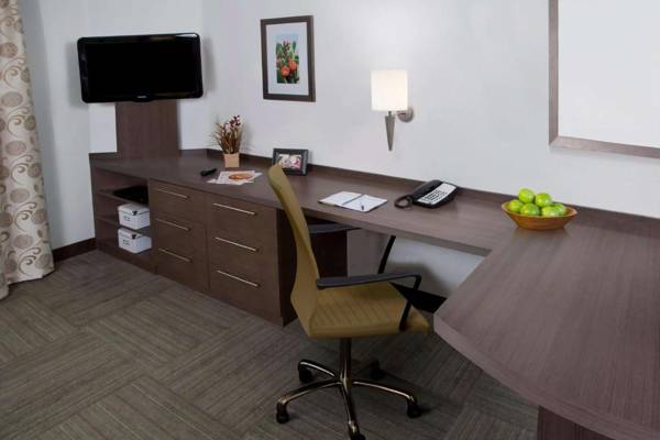 Workspace - Sonesta Simply Suites Chicago O'Hare Airport