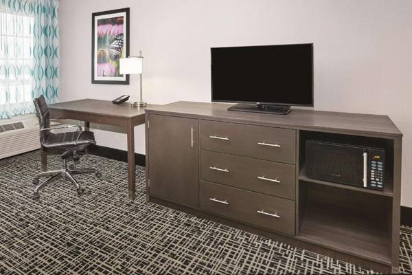 Workspace - La Quinta by Wyndham Springfield IL