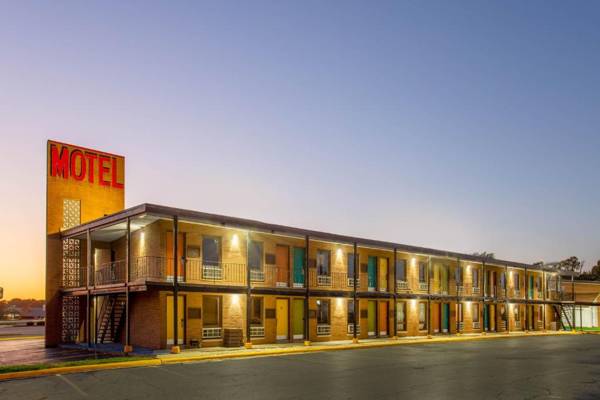 Starved Rock Motor Inn Travelodge by Wyndham