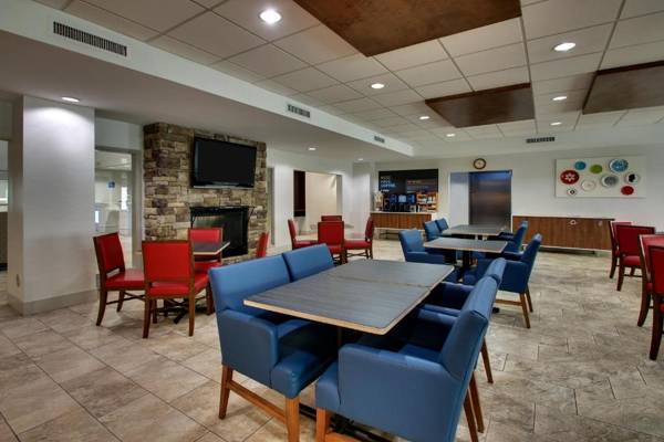 Holiday Inn Express Hotel & Suites Waukegan/Gurnee an IHG Hotel