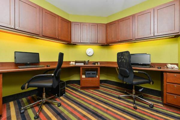 Workspace - Hampton Inn Yorkville