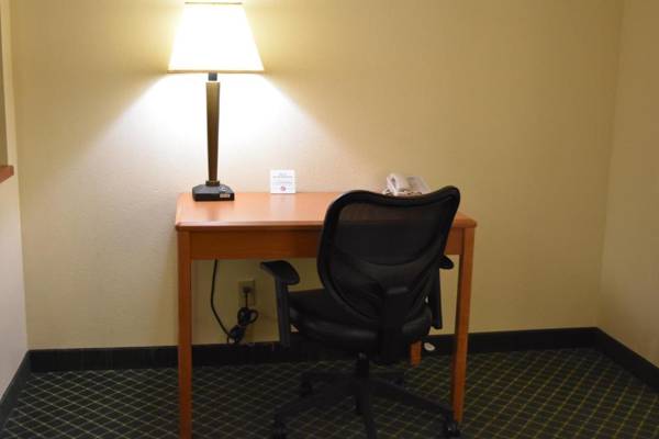 Workspace - Motel 6-Anderson IN - Indianapolis