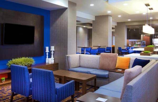 Courtyard by Marriott Bloomington