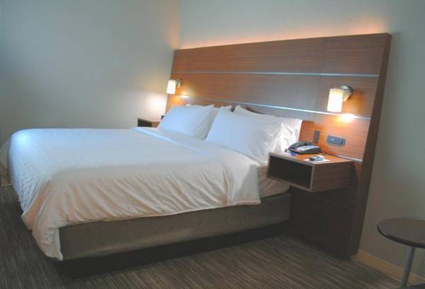 Holiday Inn Express & Suites - Columbia City an IHG Hotel