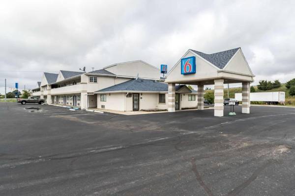 Motel 6-Crawfordsville IN