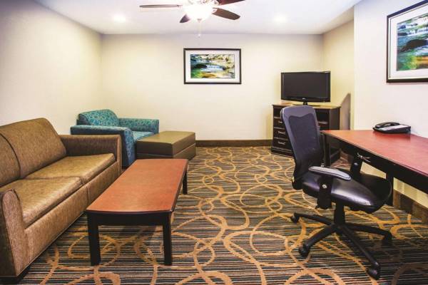 Workspace - La Quinta by Wyndham Evansville