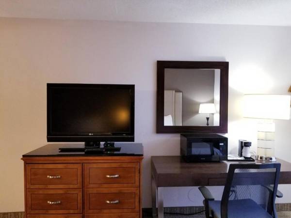 Travelodge by Wyndham Fort Wayne North