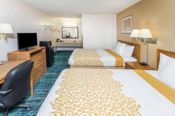 Workspace - Days Inn by Wyndham Fort Wayne