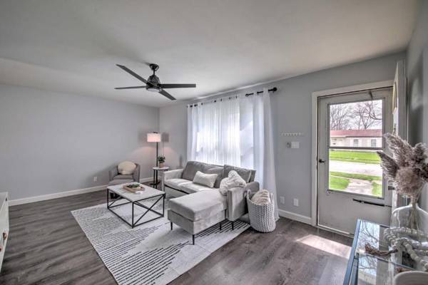 Modern Fort Wayne Home with Yard - 3 Mi to Dtwn