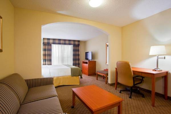 Workspace - Holiday Inn Express Hotel & Suites Goshen an IHG Hotel