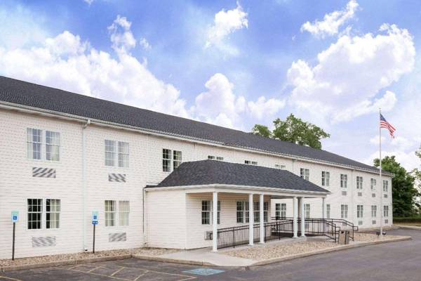 Quality Inn Mishawaka near Notre Dame