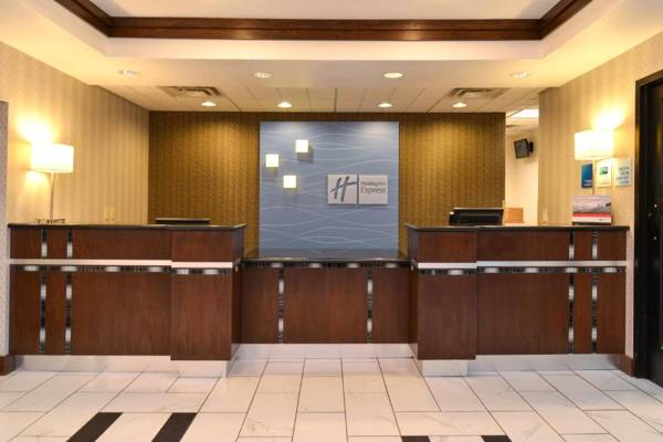Holiday Inn Express & Suites Greenfield an IHG Hotel