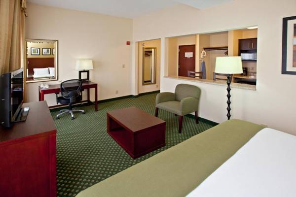 Holiday Inn Express Hotel & Suites Indianapolis - East an IHG Hotel