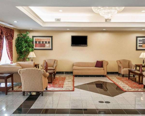 Comfort Suites near Indianapolis Airport