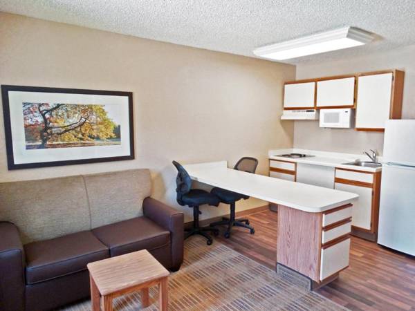 Workspace - Extended Stay America Suites - Indianapolis - West 86th St