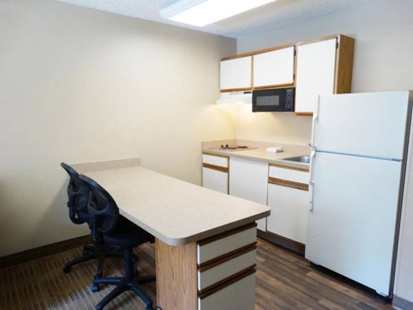 Extended Stay America Suites - Indianapolis - West 86th St