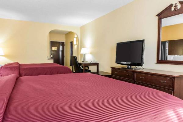 Clarion Inn & Suites Northwest