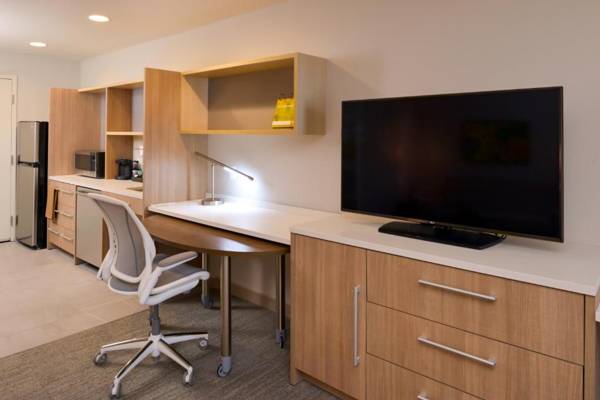 Workspace - Home2 Suites By Hilton Merrillville