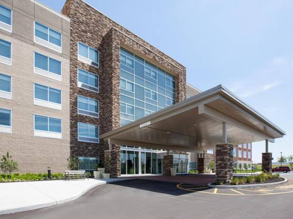 Holiday Inn Express & Suites INDIANAPOLIS NE - NOBLESVILLE