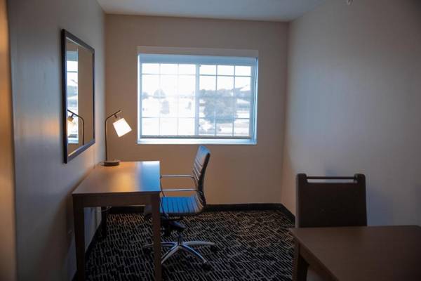 Workspace - Clarion Pointe Indianapolis Airport