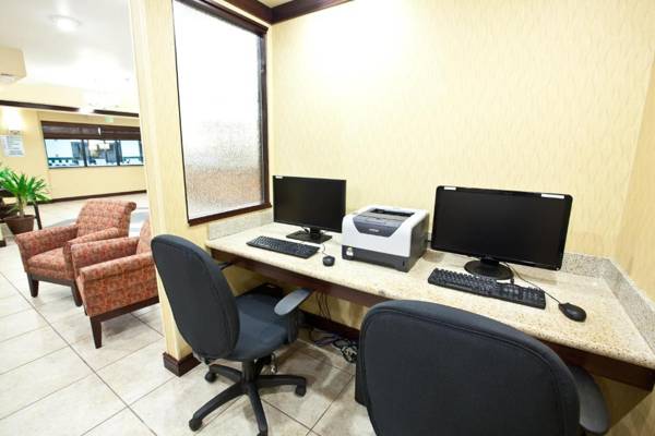 Workspace - Holiday Inn Express Plymouth an IHG Hotel