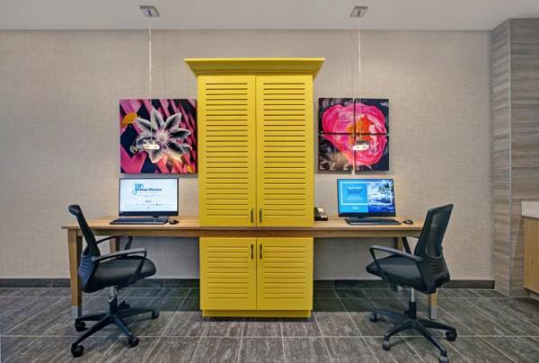 Workspace - Home2 Suites By Hilton Richmond