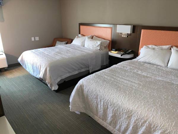 Hampton Inn & Suites Scottsburg