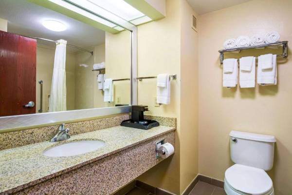 Quality Inn & Suites-Sellersburg