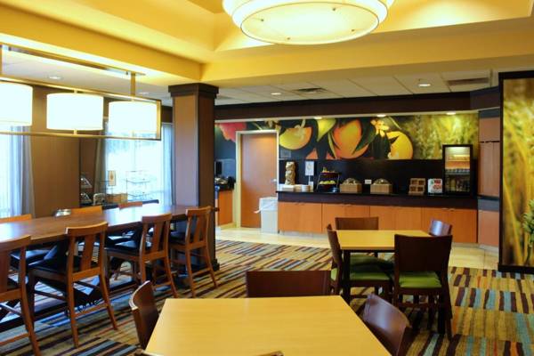 Fairfield Inn and Suites by Marriott Seymour