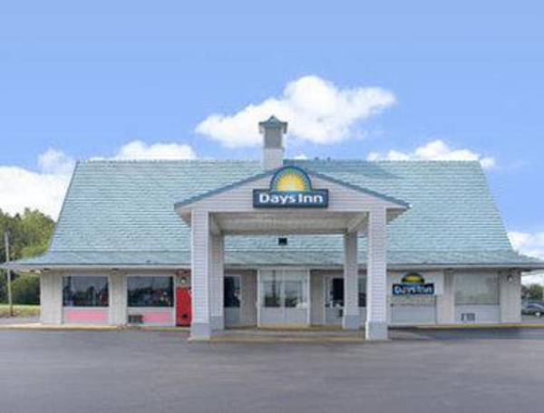 Days Inn by Wyndham Seymour