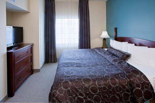 Staybridge Suites South Bend – University Area an IHG Hotel