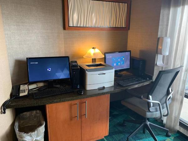 Workspace - SpringHill Suites Terre Haute